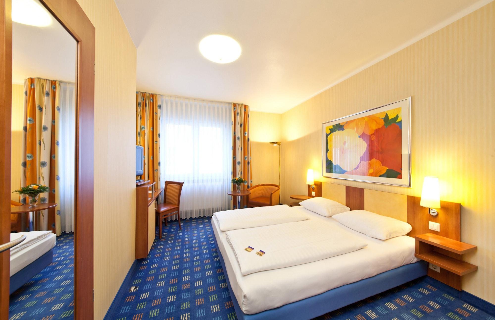Novum Hotel Boulevard Stuttgart City Exteriör bild