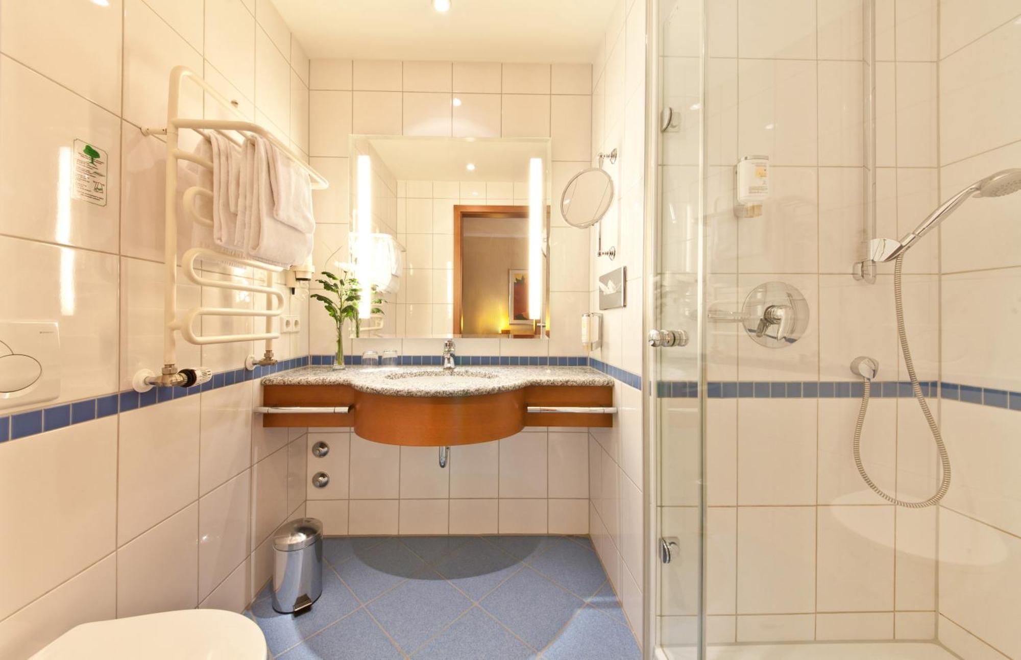 Novum Hotel Boulevard Stuttgart City Exteriör bild