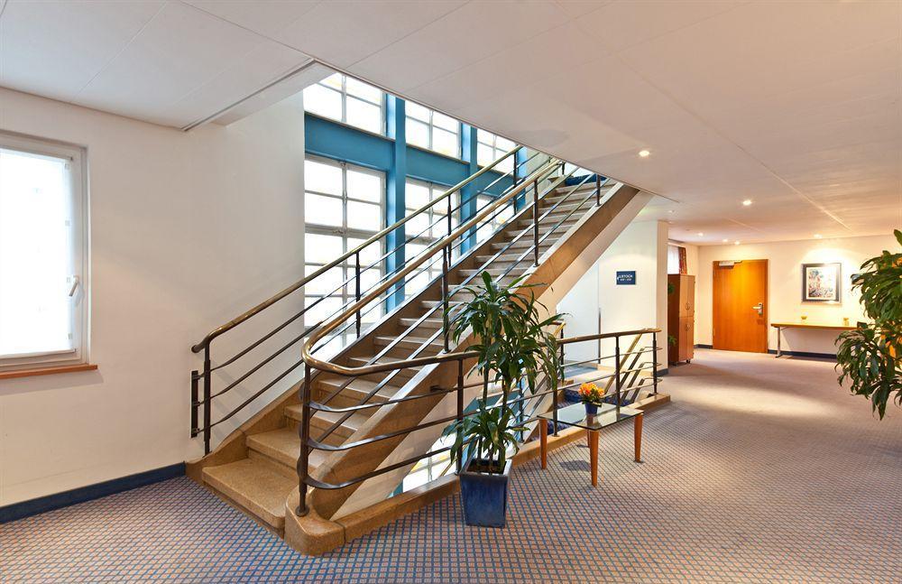 Novum Hotel Boulevard Stuttgart City Exteriör bild